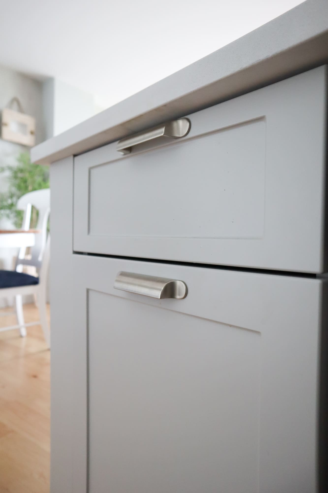 Gris pâle satiné 177 shaker